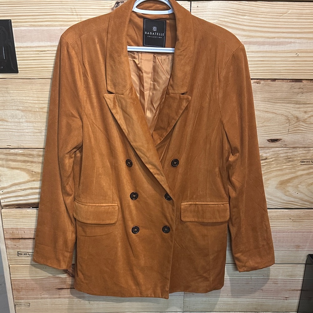 Bagatelle Women's Rust Double-Breasted Blazer